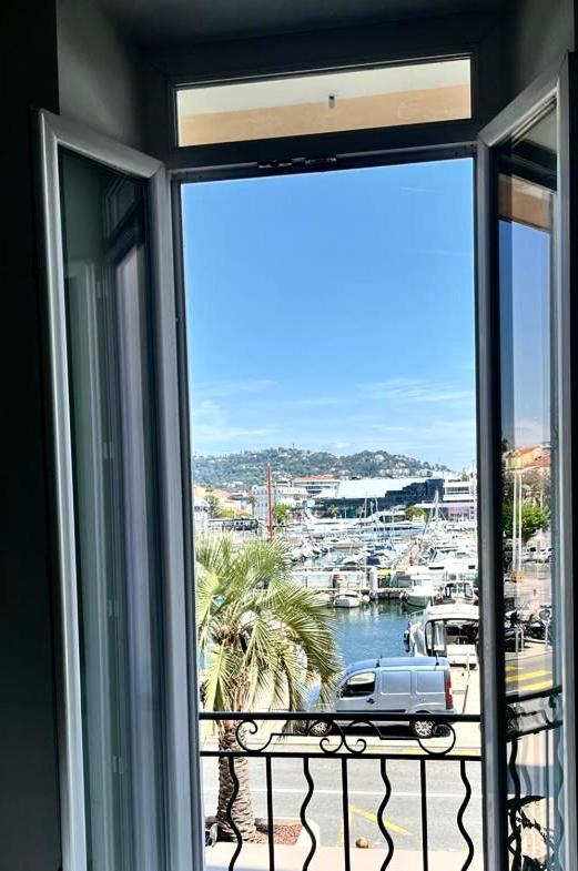 Cannes Old Port, Seafront & Seaview, Yacht Show Port Buitenkant foto